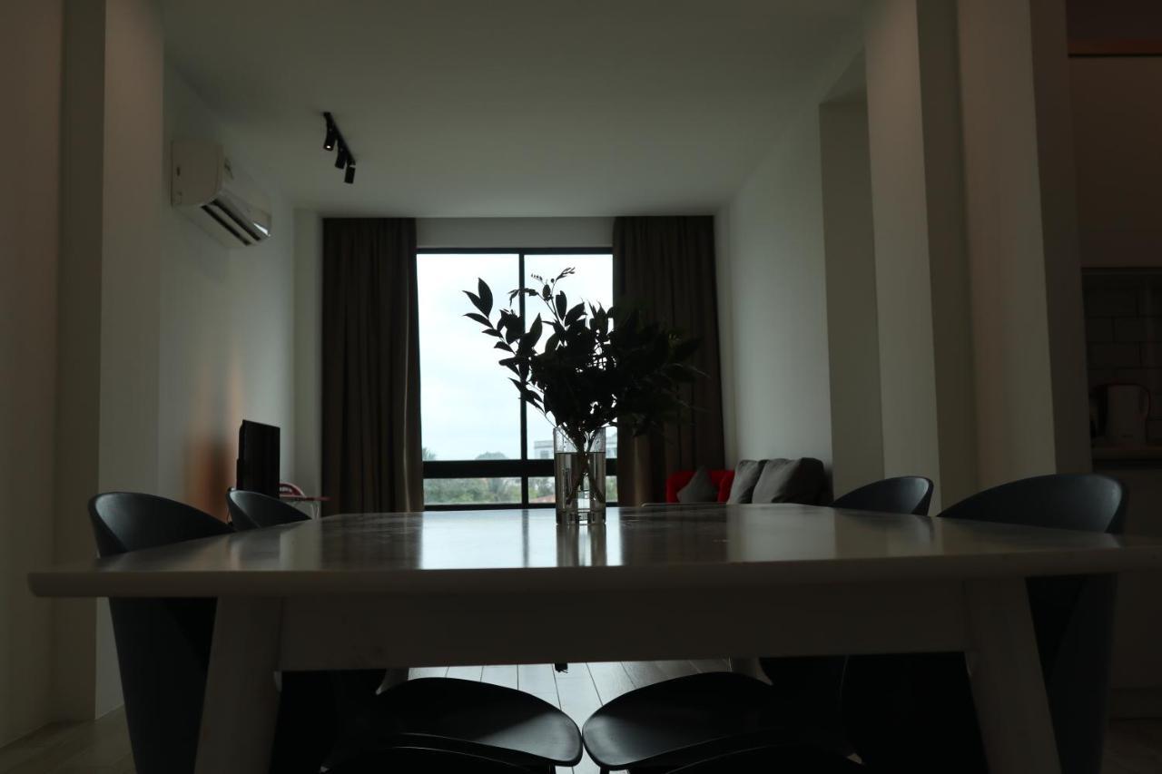 Zen66 @ Roxy Serviced Apartment Kuching Esterno foto