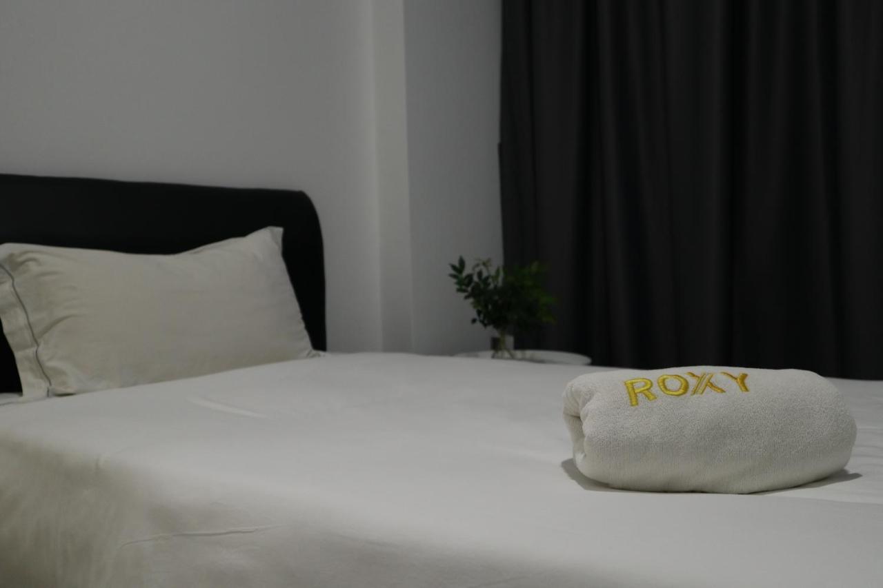 Zen66 @ Roxy Serviced Apartment Kuching Esterno foto