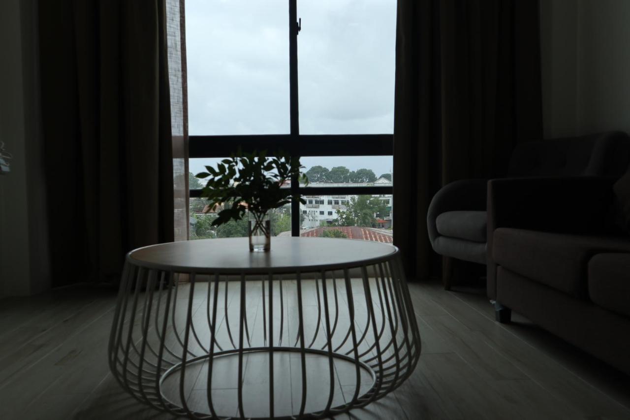 Zen66 @ Roxy Serviced Apartment Kuching Esterno foto